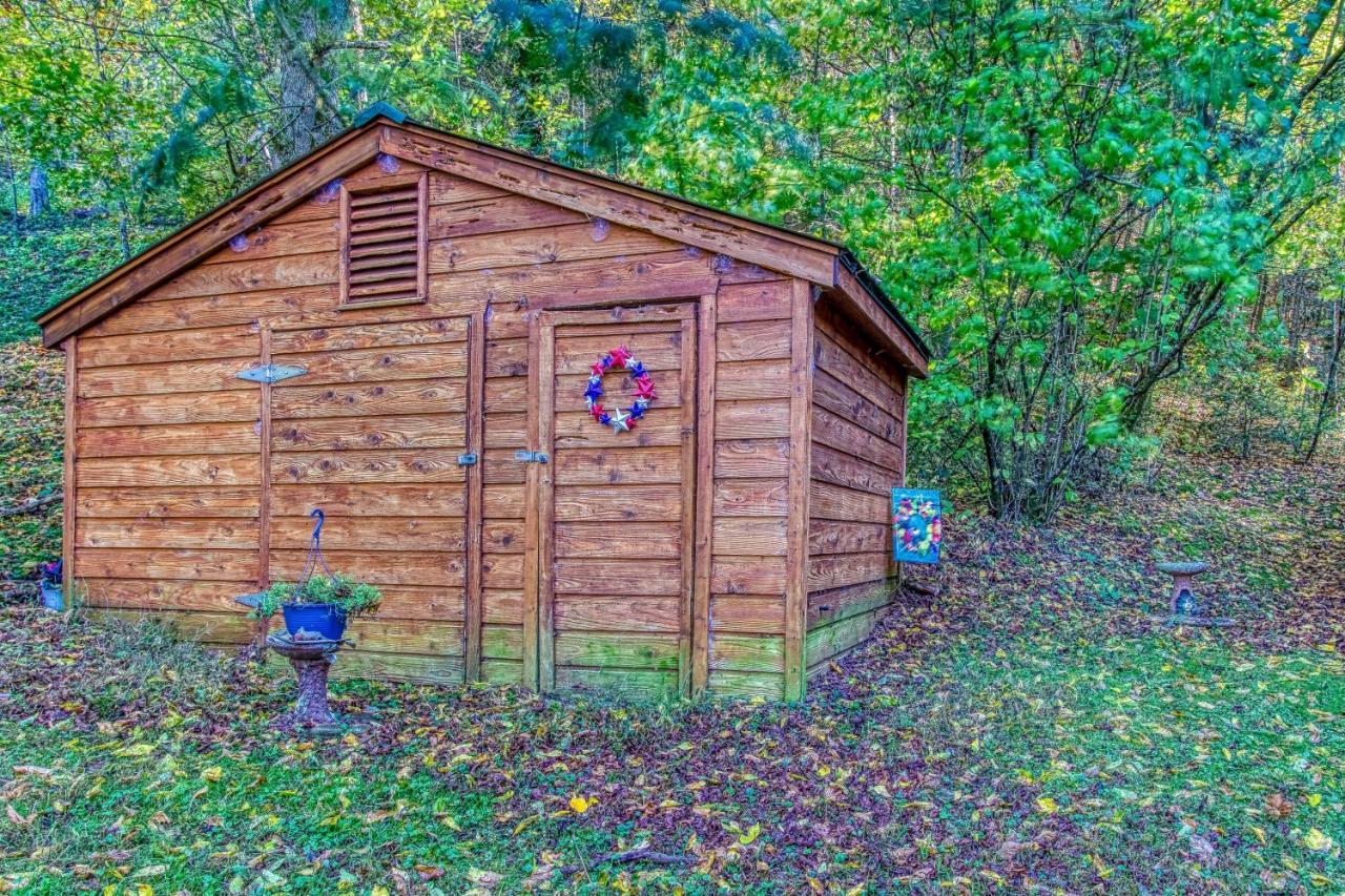 Cozy Creek Cabin Pigeon Forge Eksteriør bilde